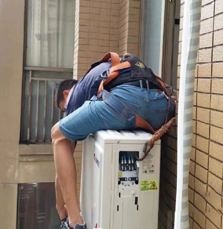 霸州空调移机